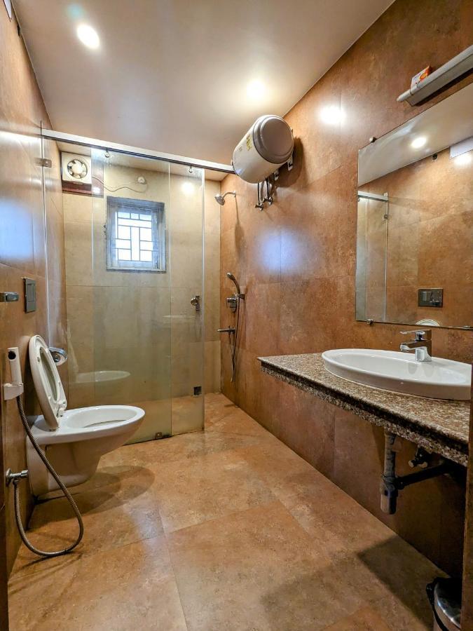 The Aster Enclave Hotel Колката Екстер'єр фото