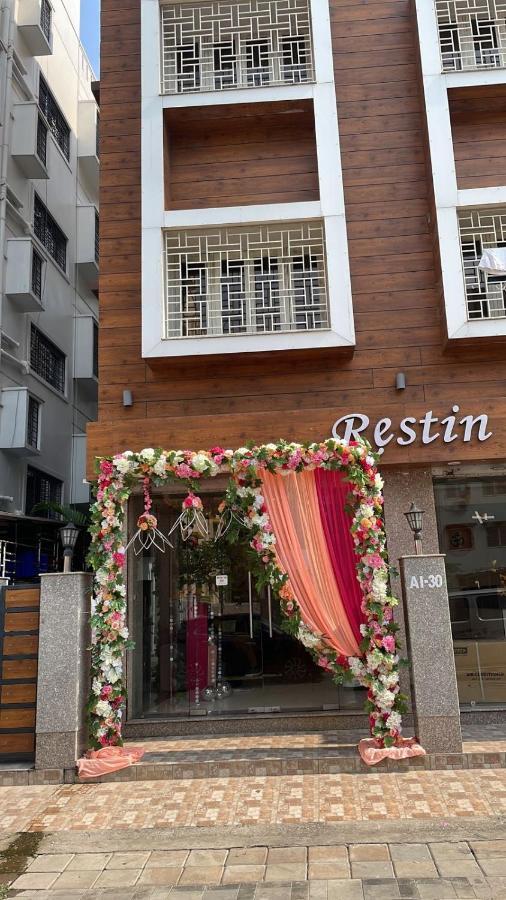 The Aster Enclave Hotel Колката Екстер'єр фото