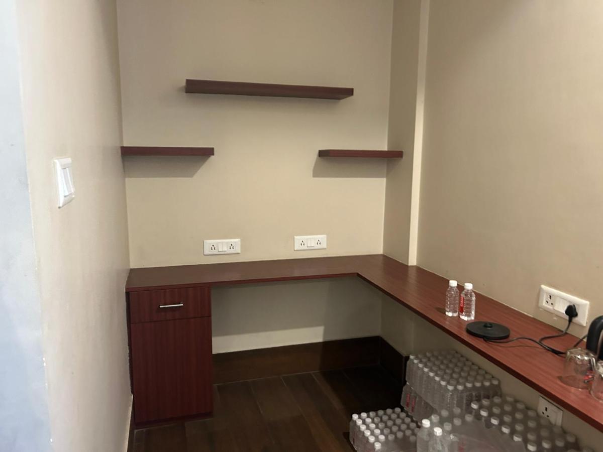 The Aster Enclave Hotel Колката Екстер'єр фото